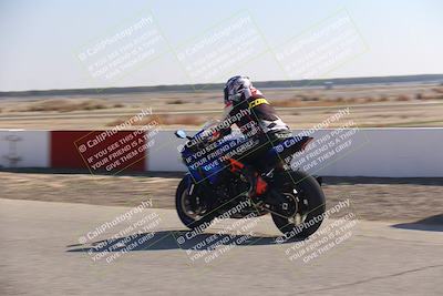 media/Nov-03-2025-Lets Ride (Mon) [[4d74c1c4d3]]/A Group/Grid/